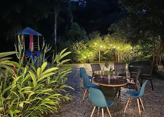 Quarto Em Casa De Praia Com Estacionamento