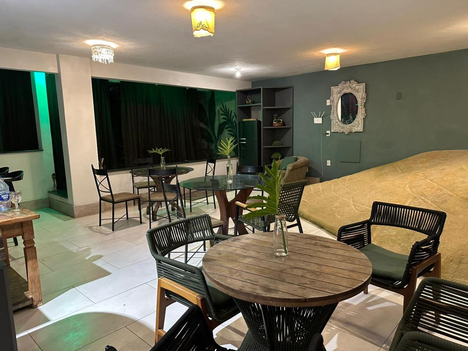 Em Casa De Com Estacionamento Balneario Camboriu
